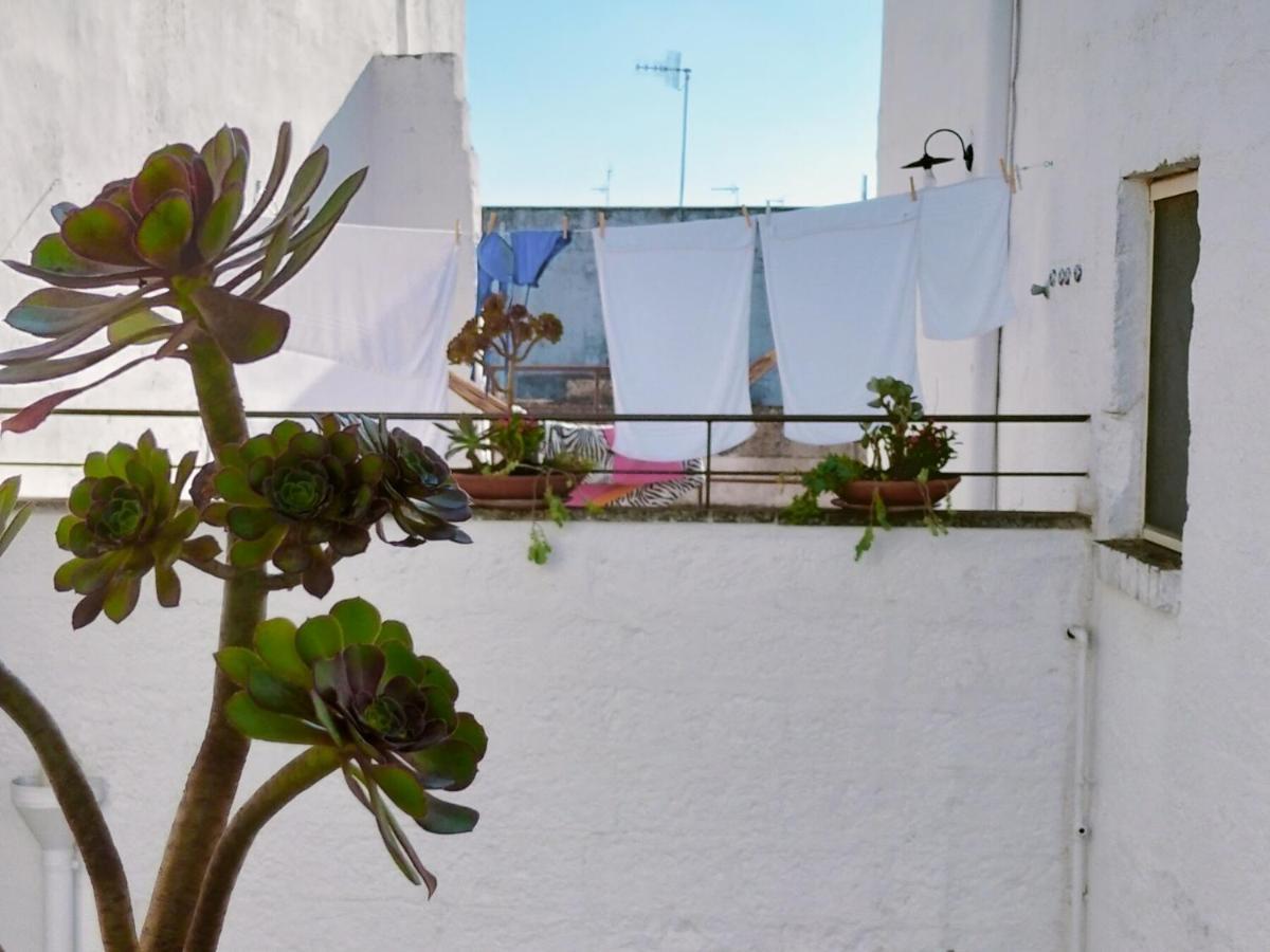 Rosso In Corte - Salento - Corte Dei Colori Spongano Kültér fotó